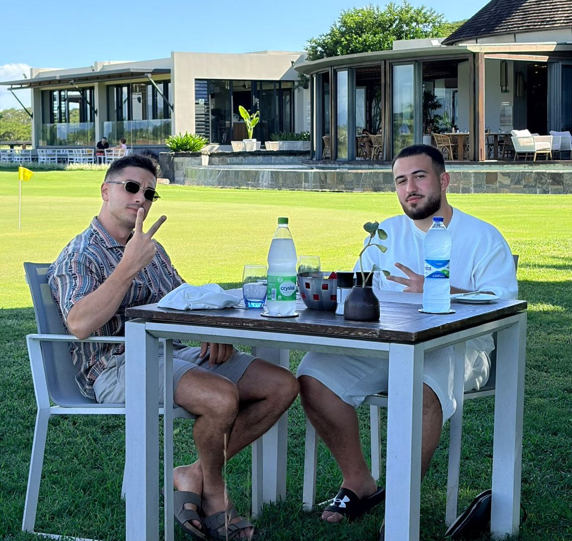Charger la vidéo : 24H avec Matthias Nezzar à l'île Maurice